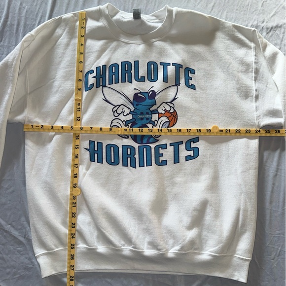 Vintage Charlotte Hornets Logo • Gildan Brand Sweatshirt • Unisex Size XL - Picture 4 of 5